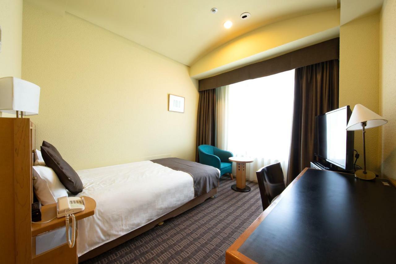 Hotel Nagoya Garden Palace Exterior photo